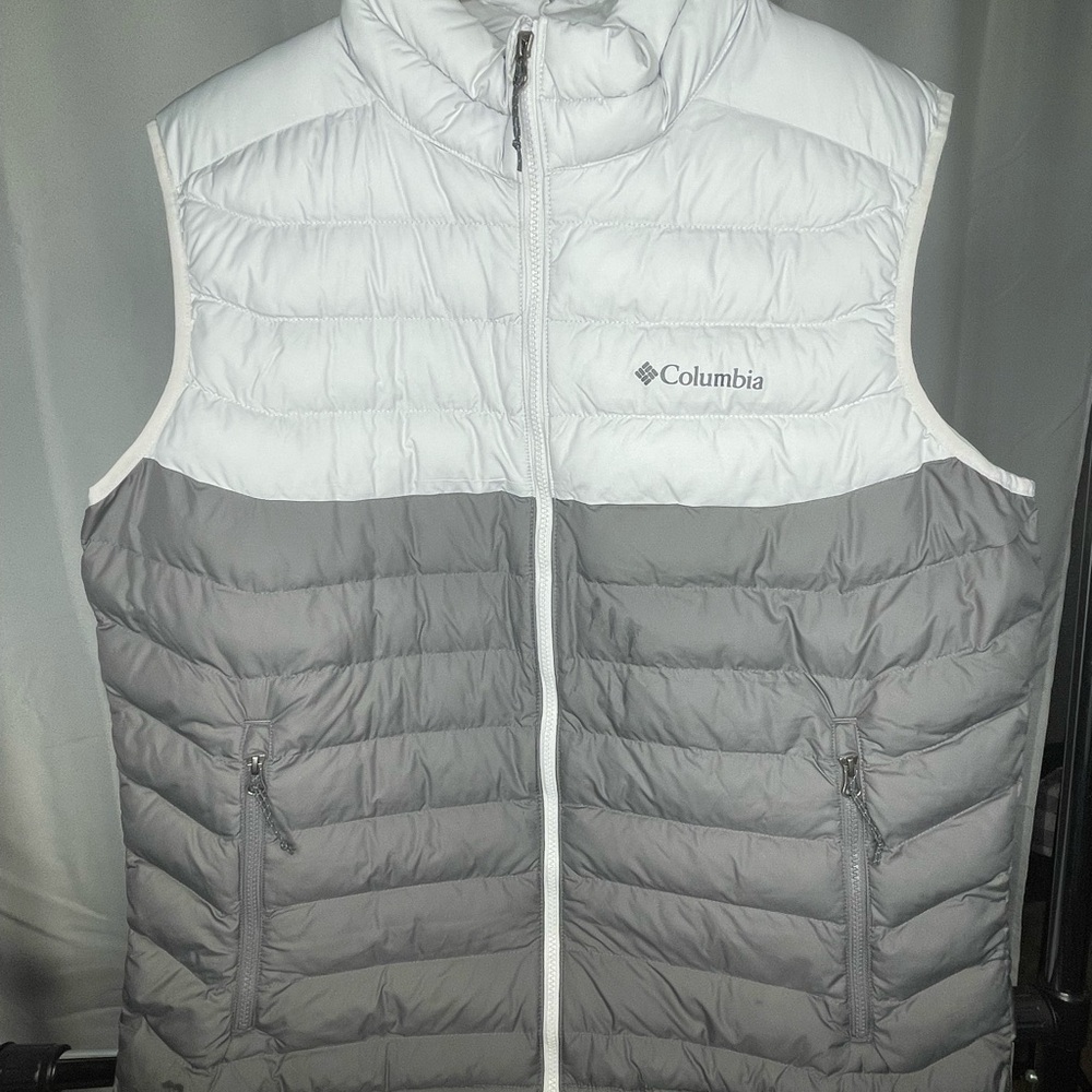 Columbia Silver and Black Puffer Vest